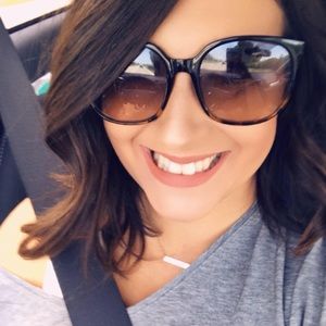 Meet your Posher, Shawna